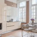 1 Bedroom In The Center, Near Metro