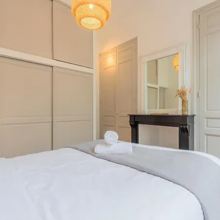 1 Bedroom In The Center, Near Metro * 릴