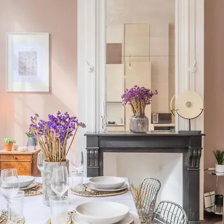 1 Bedroom In The Center, Near Metro Appartement