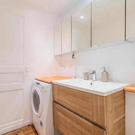 1 Bedroom In The Center, Near Metro Lille